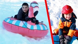 Glissades De Fous Sur Luges Gonflables Snow Tubes Donut, Flamant Rose, Ours Polaire, Pingouin...
