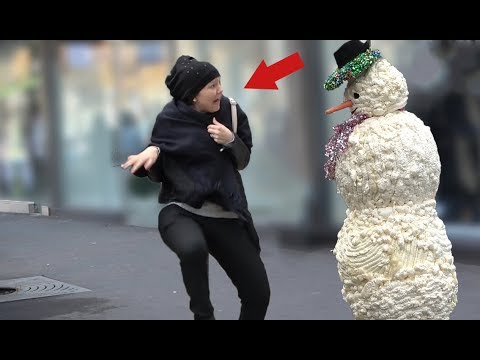 scary-snowman-prank-2019---hidden-camera-practical-joke