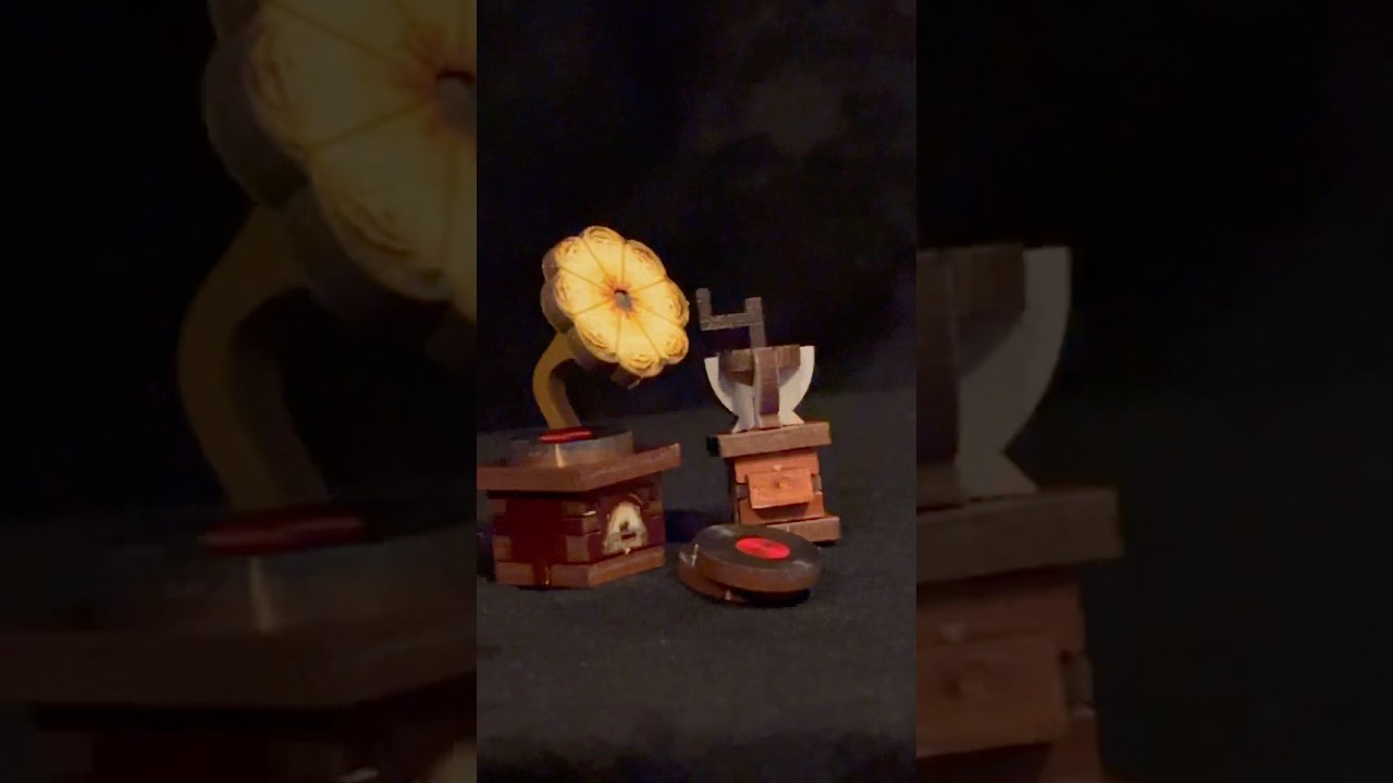 Miniature Record Player for the Magic Coffee Shop!! 