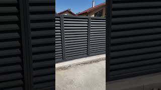 Poartă metalică tip jaluzea ⚙️ Servicii premium: producție, transport, montaj 💎 #TopGard #fyp