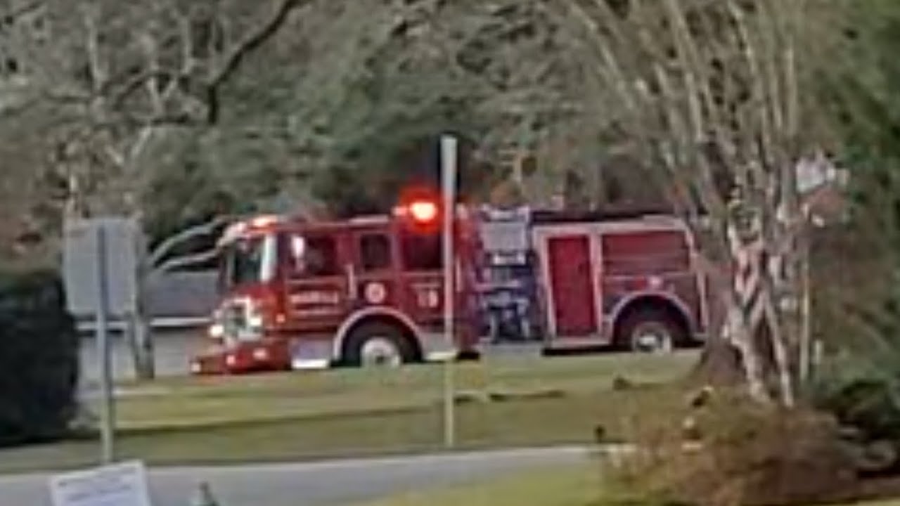 Mobile [AL] Fire Rescue Rescue 19 & Engine 19 Structure Fire Response