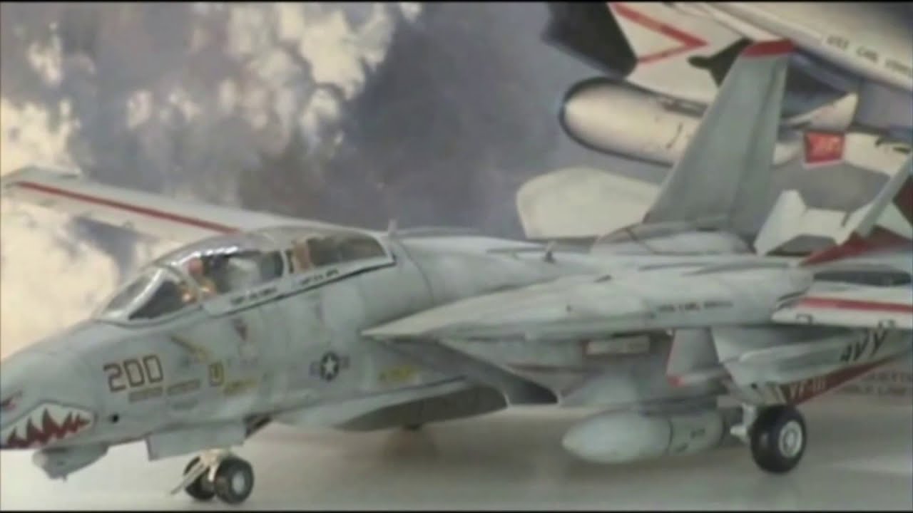 Hasegawa F-14 A Tomcat VF -111 Sundowner 1:72 - YouTube