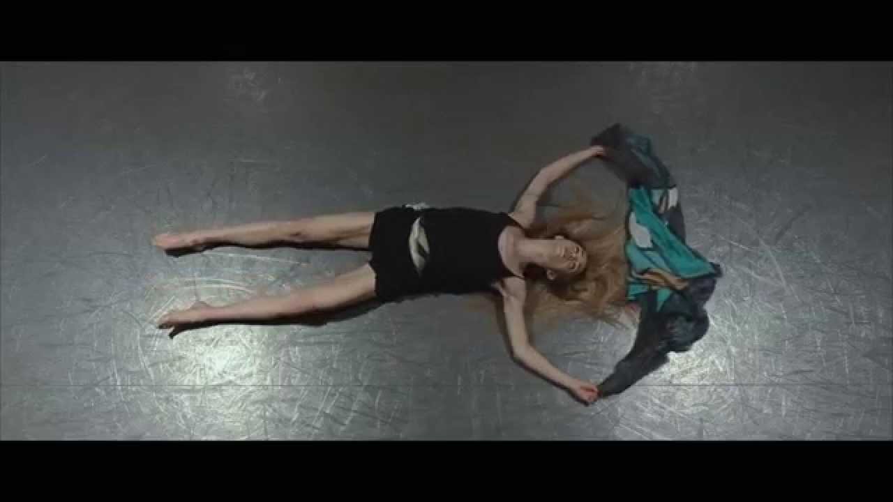 DOUKA PARIS  MOUVEMENTS D'ANGLES