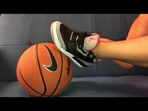 Basketball, Jordan 3 and Kate's sockless feet