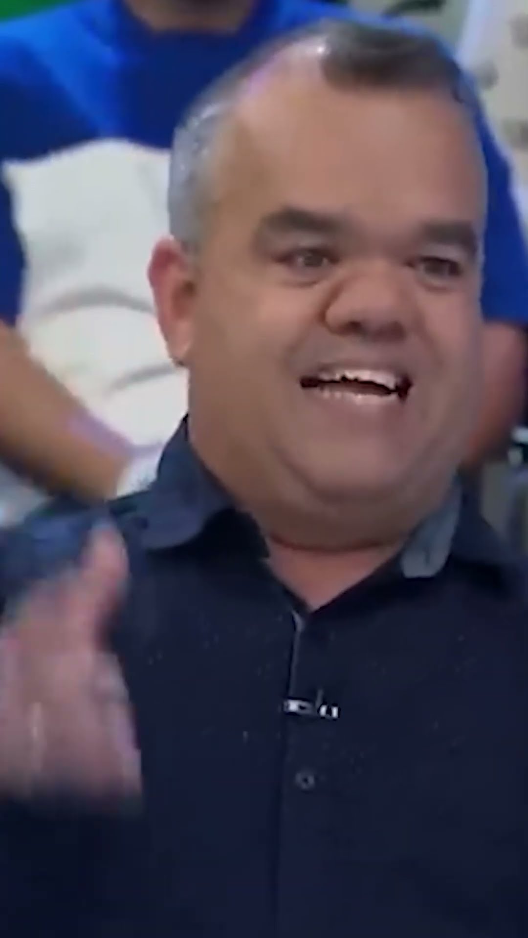 Hombre pequeño sufre las burlas de la gente ? | Caso Cerrado