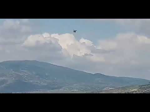 Грчки авиони надлетуваат над скопскиот аеродром