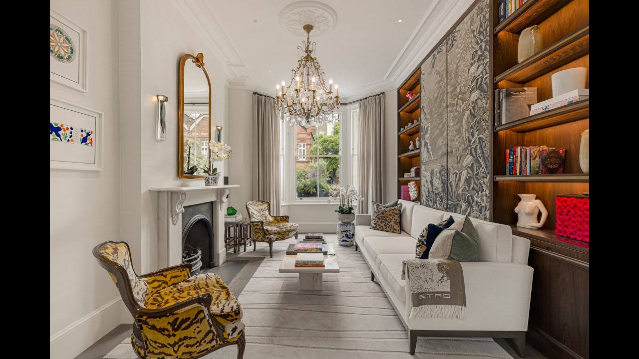 Exquisite Four Bedroom Freehold House Situated in the Heart of Old Chelsea