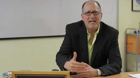 When Does a Company Need to Hire a Payroll Manager?