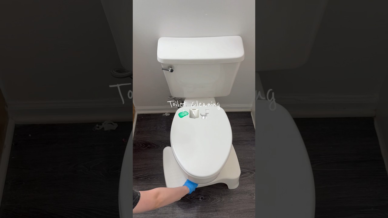 Toilet Cleaning 🚽 #cleanwithme #deepcleaning #toiletcleaning #cleaningmotivation #cleaning #asmr