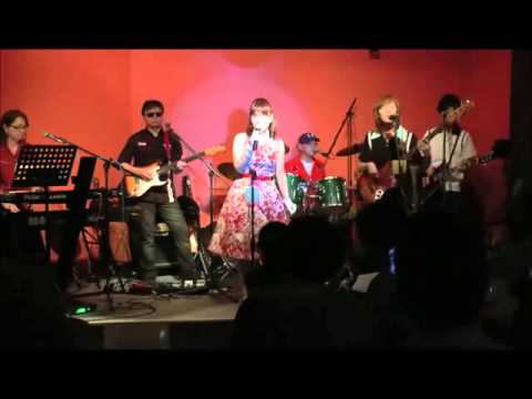 砂に消えた涙 Paper moon カバー