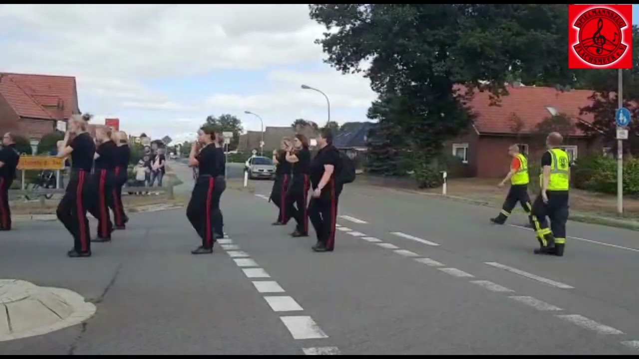 50 Jahre Spielmannszug Flachsmeer e. V. - Marschparade am 27. August 2022
