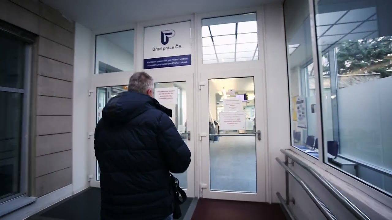 NÁHRADNÍ VÝŽIVNÉ - CZ titulky