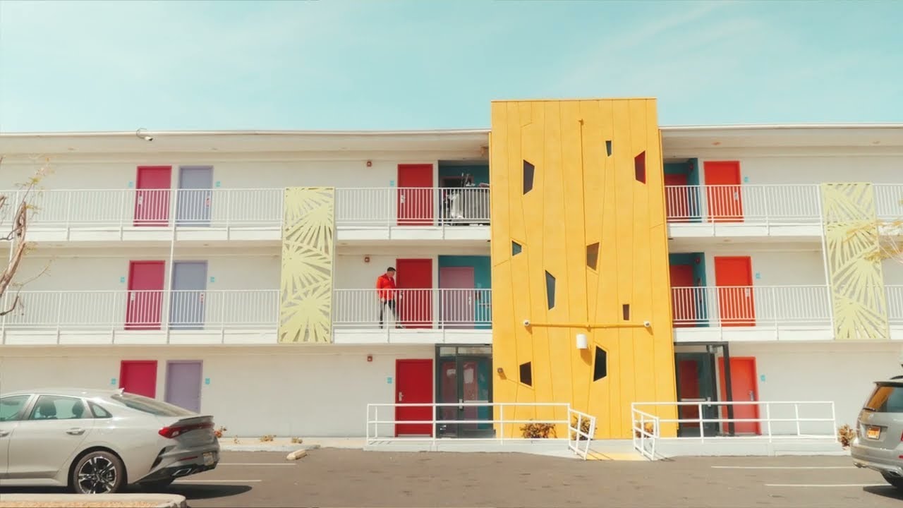 Heart Of Gold - Leave Just Yet