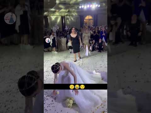 موقف محرج للعروسه لم تستطع إلقاء الورد 