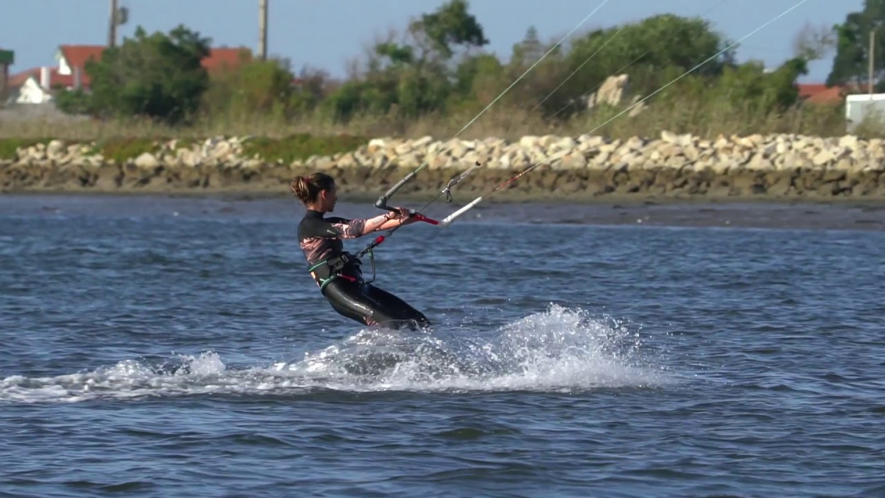 Kitesurfing Technique - Twin Tip Heel to Toe Carve with Downloop