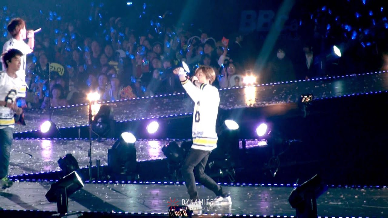 141220 Super Show 6 in Fukuoka - too many beautiful girls