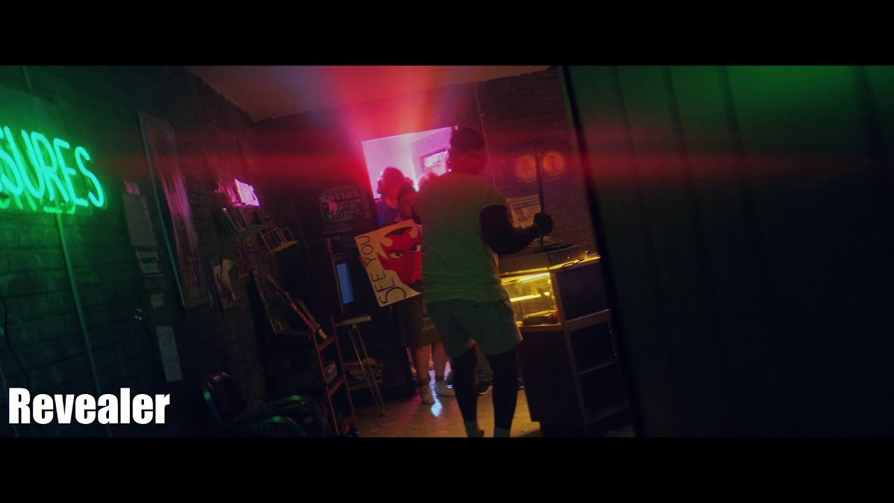 🎬 Revealer (2022)