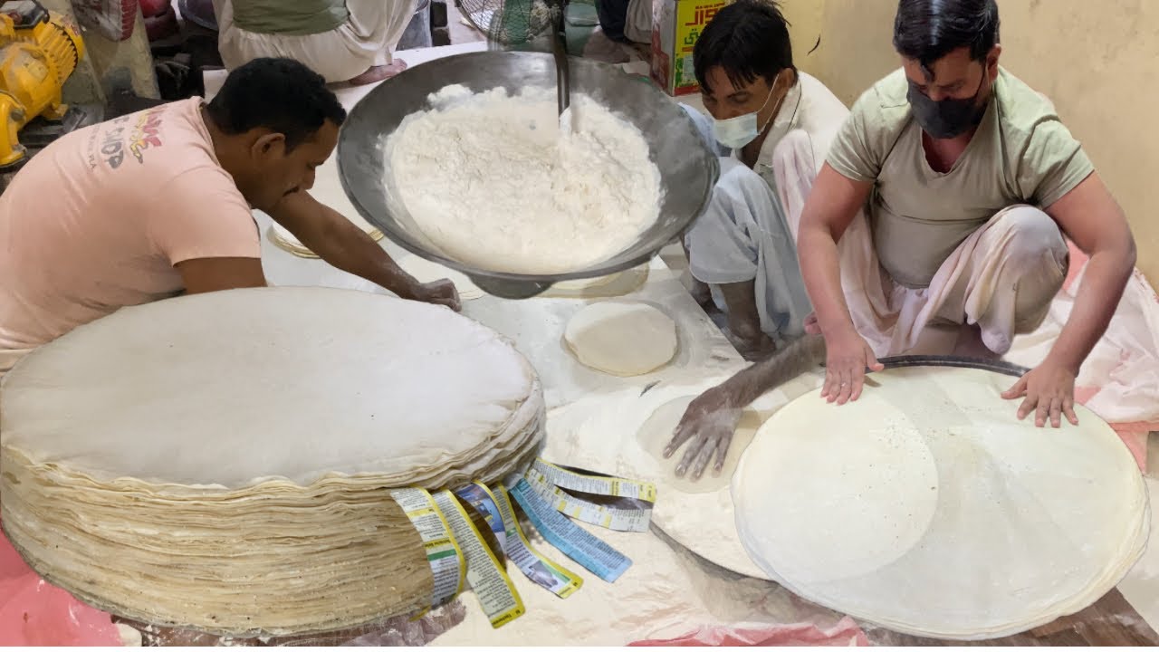 Patti R Roti Biggest Manda Roti Making | Samosa & Roll Patti Making | Doungh Machine ...