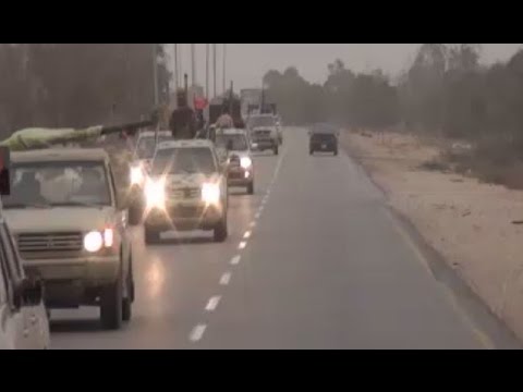 مقطع مرئي لعرض عسكري لأفراد كتيبة الشهيد أنس الدباشي في مدينة صبراتة