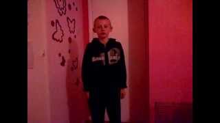 Ethan trying to be scary in pause action