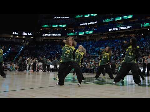 Seattle Storm Dance Troupe | WOAH von Flau'jae