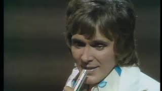 billy fury halfway to paradise 05 NOV 1976 on RUSSELL HARTY chords