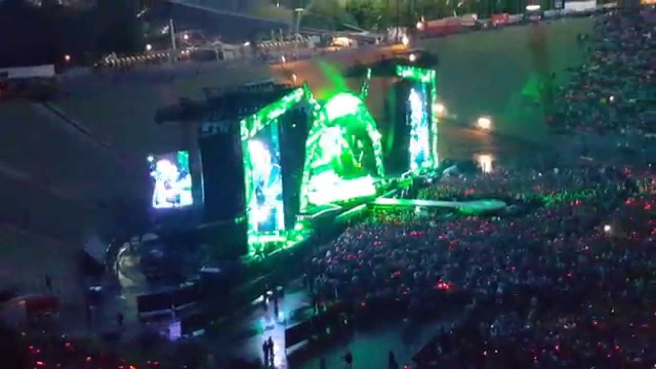 AC/DC Munich 2015 - Dirty Deeds - YouTube