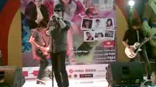 Download Lagu sayangku by taxi band MP3