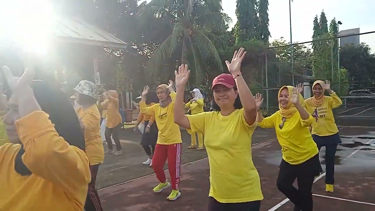 Rindu Linedance// Choreo Hotma, Tiarma, yanz, wandy// Demo Group senam RW 13 PTM Galaxi