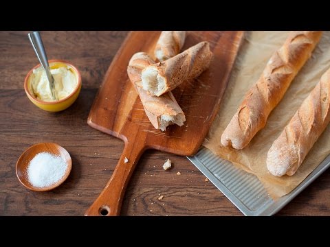 Video: Hoe Plak Je Een Stokbrood?