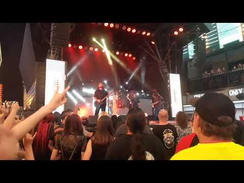 Seether - Remedy (Live At The Fremont Street Las Vegas)
