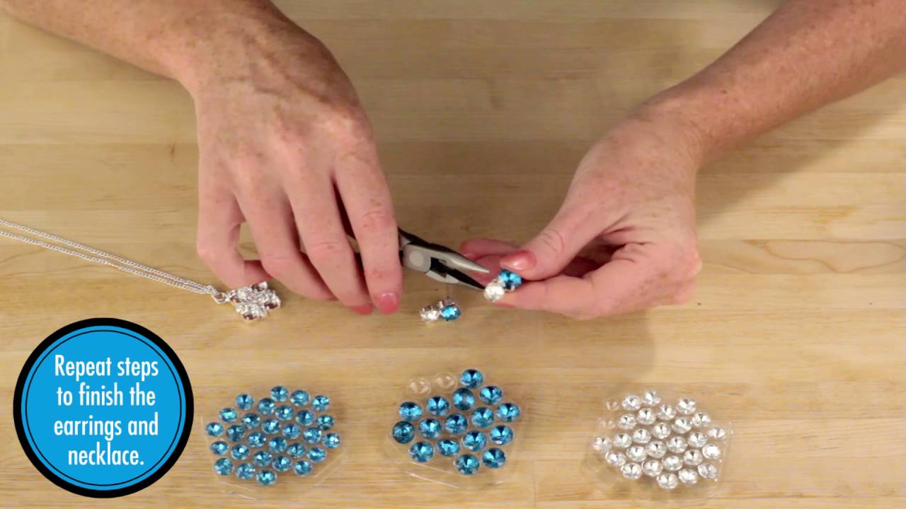 Easy Jewelry Making: Set in Sparkle Clear Skies Necklace & Earrings Set