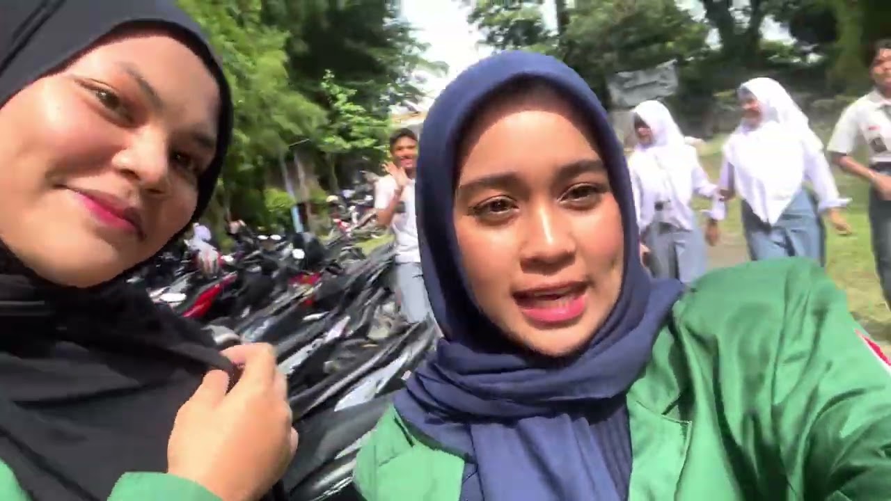 PROYEK MKWK USU 2024/2025 |                                    PERUNDUNGAN | KELOMPOK 95