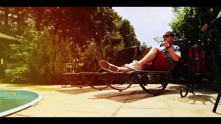 Reginald & Mio - Dme prty? (Official video)