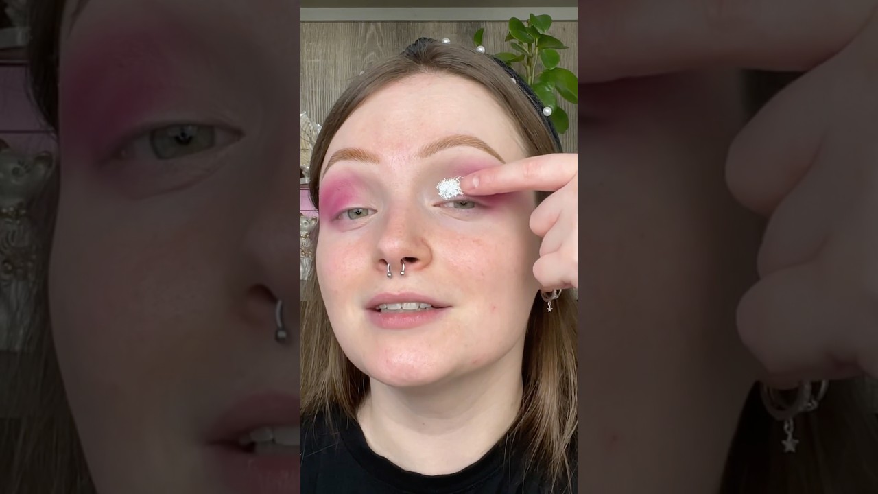 EASY NEW YEARS MAKEUP!! 🎉❤️ 