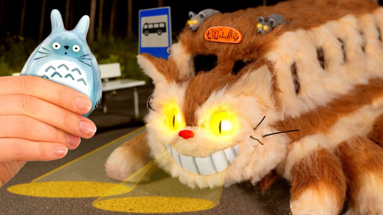 We Made Totoro's Catbus & Howl's Moving Castle 🚌 😻 Crafts For Ghibli Studio Fans