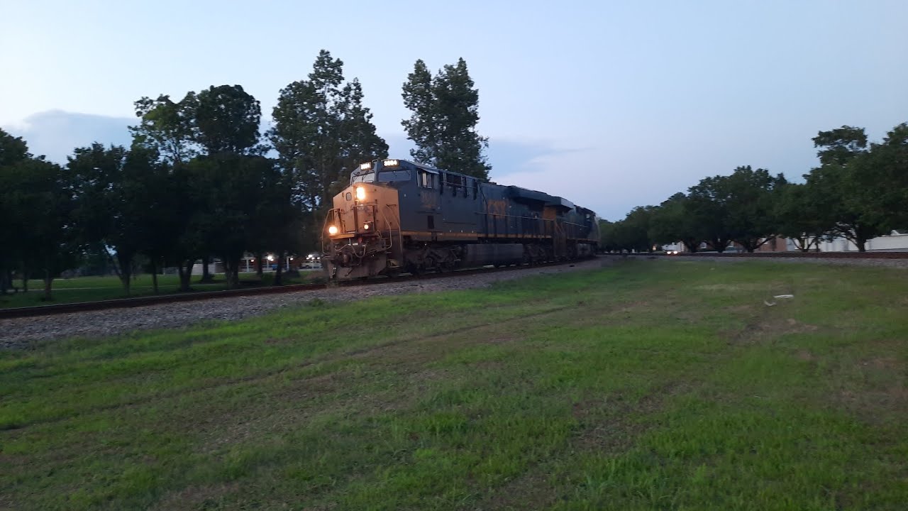 ES44AH CSXT 3084 Leading A Short Train M652-26 Following Another South ...