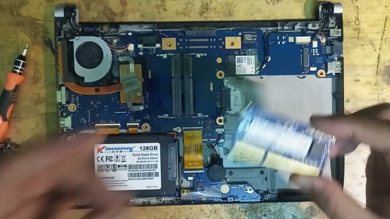 Install New SSD on Laptop Toshiba Dynabook R73/U - Portege R30-C