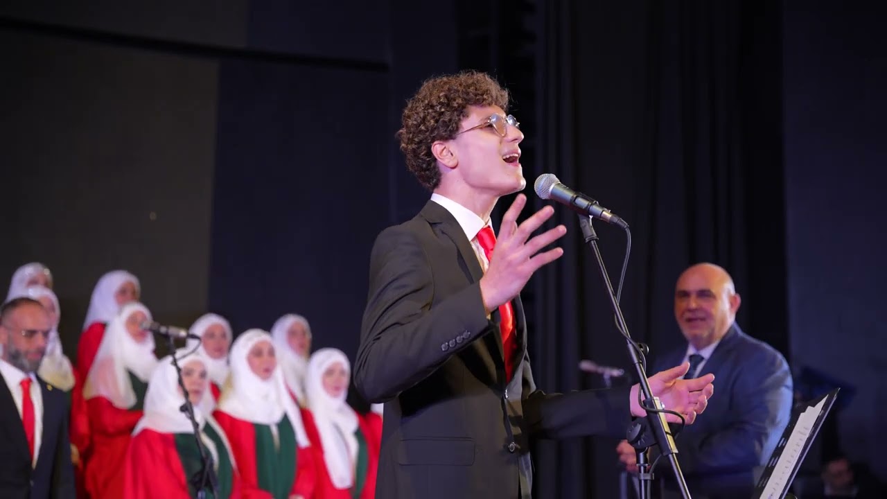 المجد معمرها للراحل وديع الصافي - كورال المشرق العربي