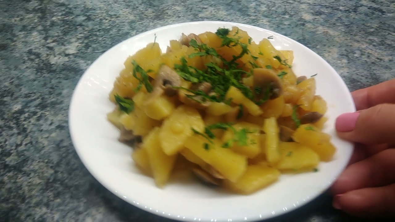 КАРТОШКА С ГРИБАМИ В МУЛЬТИВАРКИ/POTATO WITH MUSHROOMS IN A MULTI-COOKER