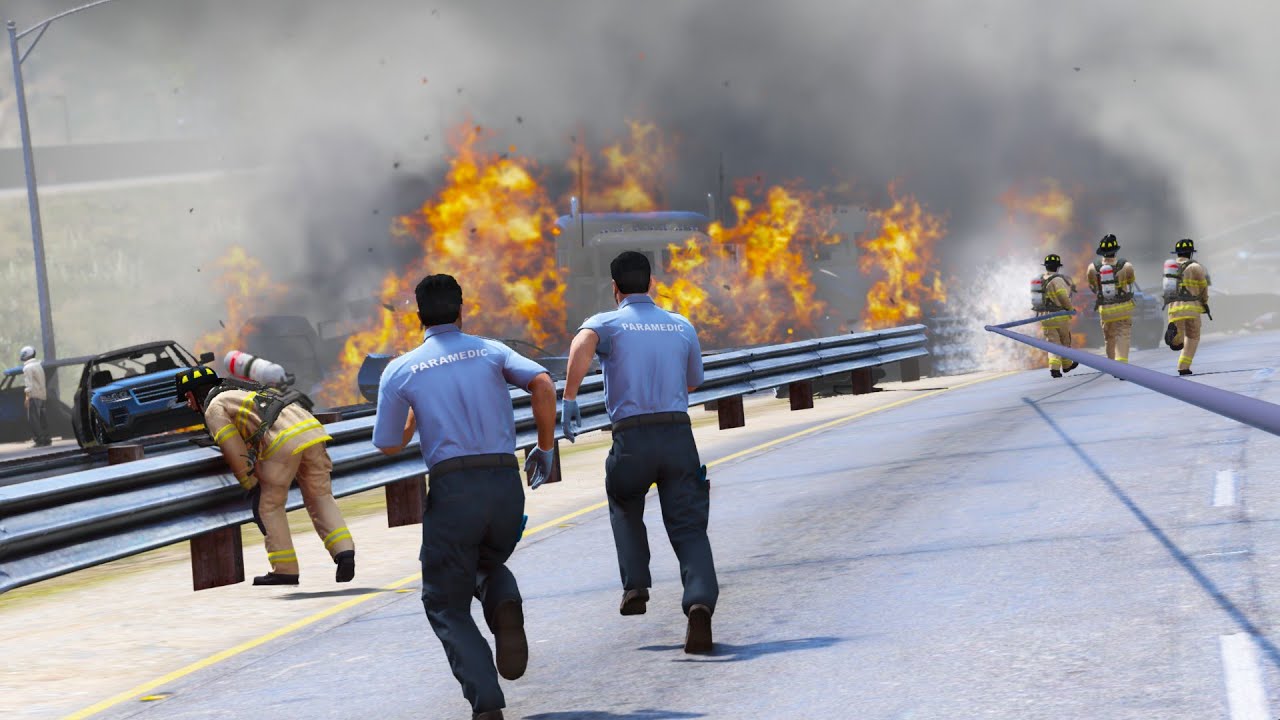 [GTA 5] UN CAMION PREND FEU SUR L'AUTOROUTE, 24H AVEC LES POMPIER DES U.S.A
