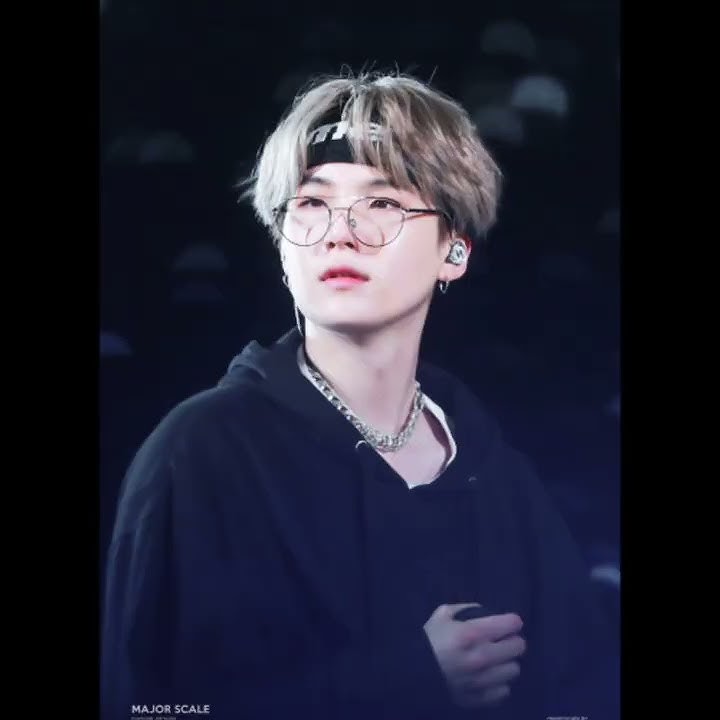 The way Army sing BTS member's names...!💜✨💜