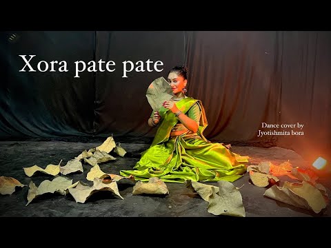 Xora pate pate fagun  Dance cover  Assamese song dance  singer Gayatri Hazarika 