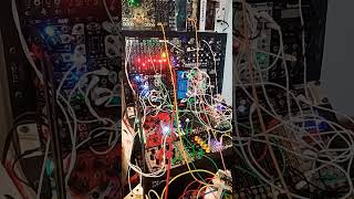 I guess it just wants to be chill today #eurorack #electronicmusic #synth