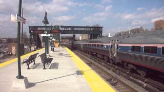 Amtrakp32Ac-Dm On Empire Servicespeeding Through Tarrytown Station