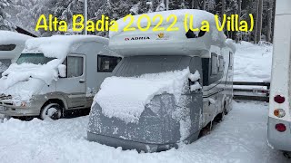 Alta Badia 2022 (#dolomiti #superski) in #camper sulla #neve presso l'area di sosta Ciasa Odlina.