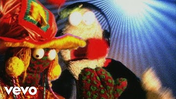 Zig and Zag - Them Girls Them Girls (Official Video)