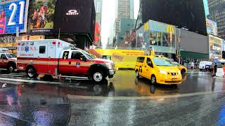 ⁴ᴷ⁶⁰ Walking NYC (Narrated) : Times Square - 42nd Street to Central Park in the Rain