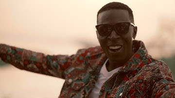 Newaayo - Popsolomon Favour FT D