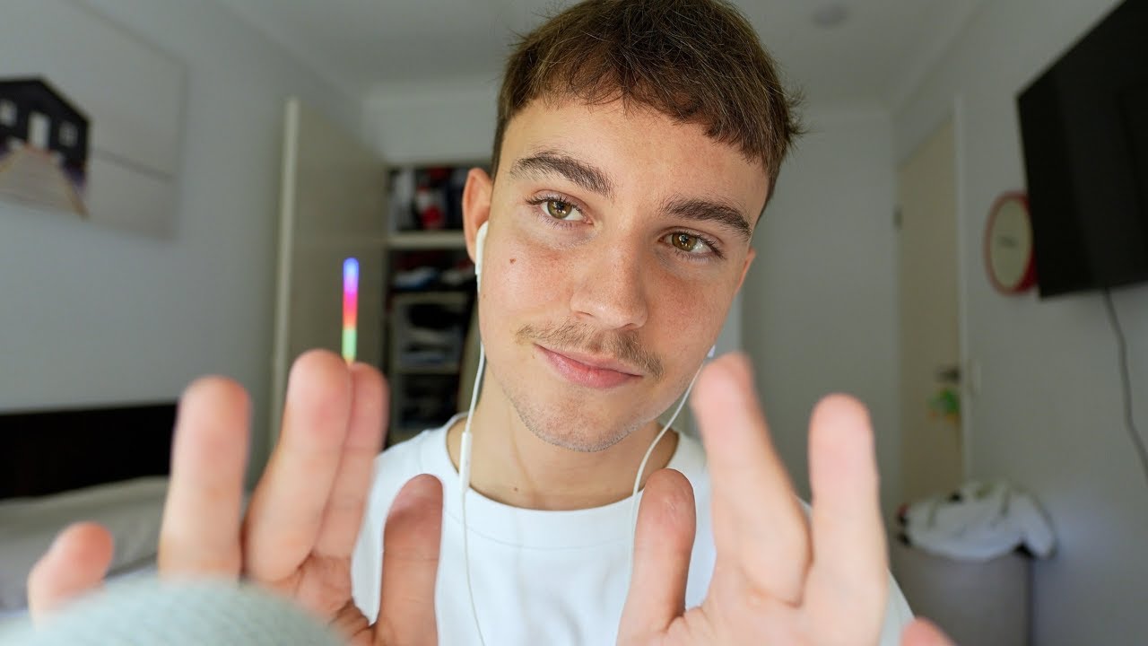 the kind of ASMR i'd watch if i was sleeepy